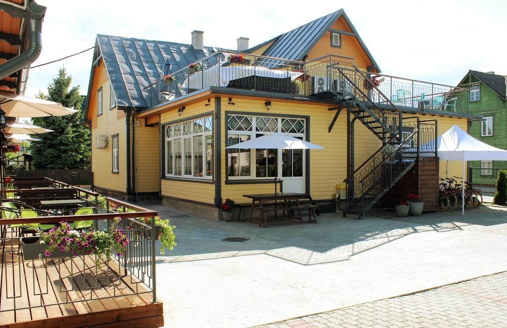 Embrace Hotel & Apartments Parnu Exterior photo