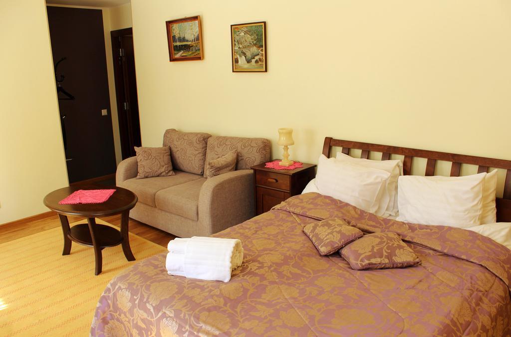 Embrace Hotel & Apartments Parnu Room photo