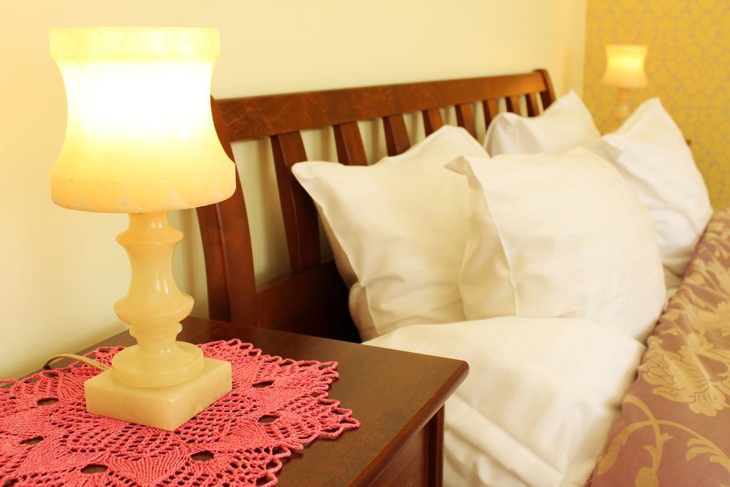 Embrace Hotel & Apartments Parnu Room photo
