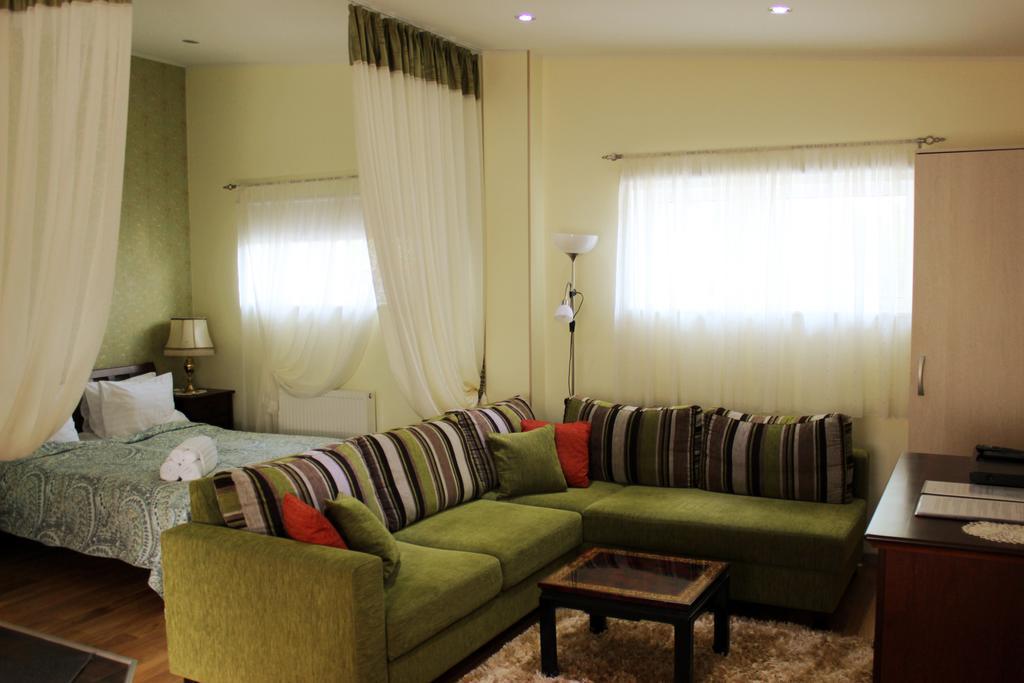 Embrace Hotel & Apartments Parnu Room photo